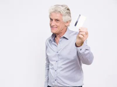 Când se face plata pensie pe card în mai? Casele de Pensii pregătesc documentele spre bănci Foto: Freepik (fotografie cu caracter ilustrativ)