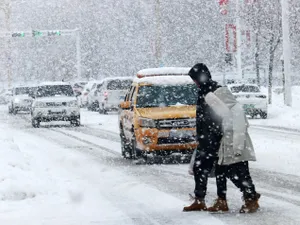 VREMEA rea se dezlănțuie în România. Cod portocaliu de ploi abundente, ninsori puternice și vânt - Foto: Profimedia images - Caracter ilustrativ